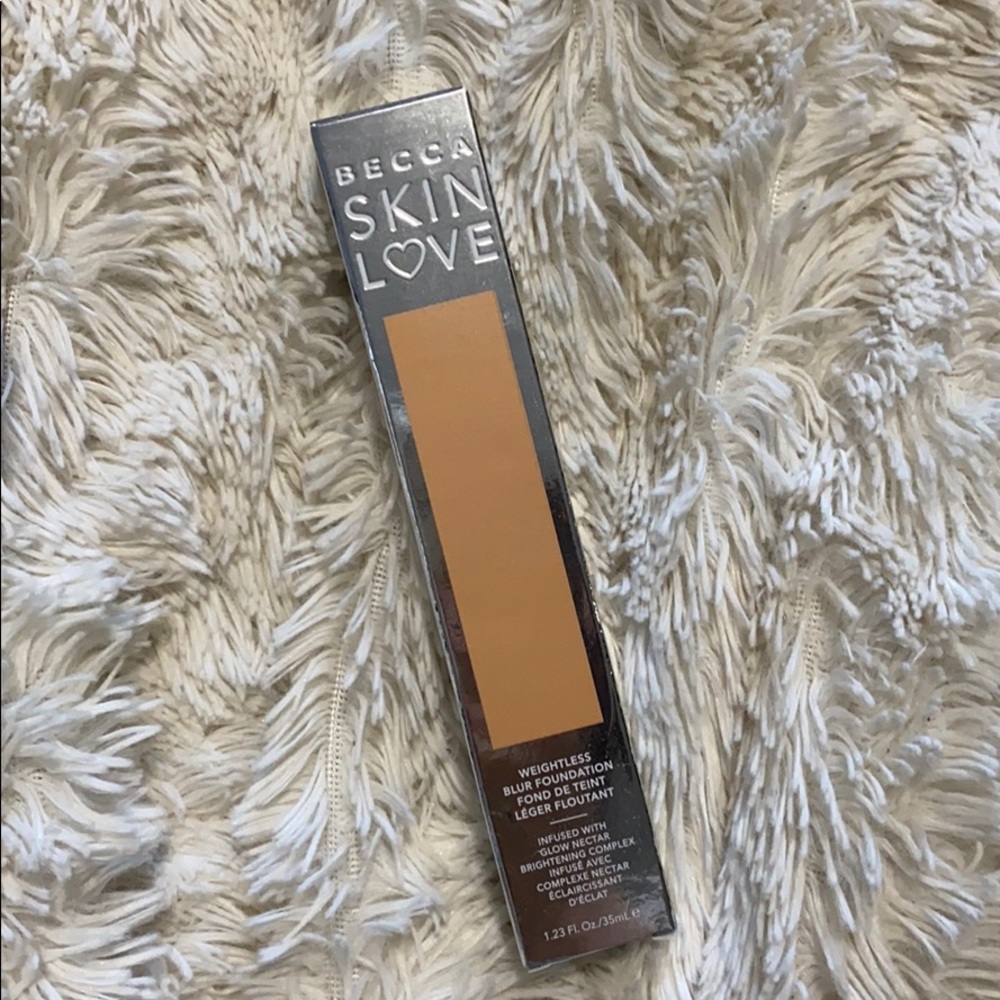 BECCA skin love foundation